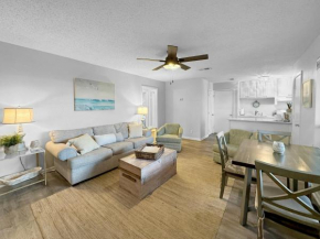 Seahorse 422 by ALBVR - You'll love this great condo that's just steps from the beach!